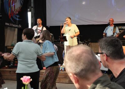 Hit Wave på scenen på Saltlageret i Haderslev.