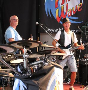 Hit Wave på scenen på Saltlageret i Haderslev.